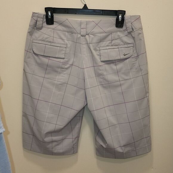 Nike Dri-Fit Golf Shorts Men's Size 8 Pinstripes Deep Pockets Logo Embroidered - Picture 6 of 11